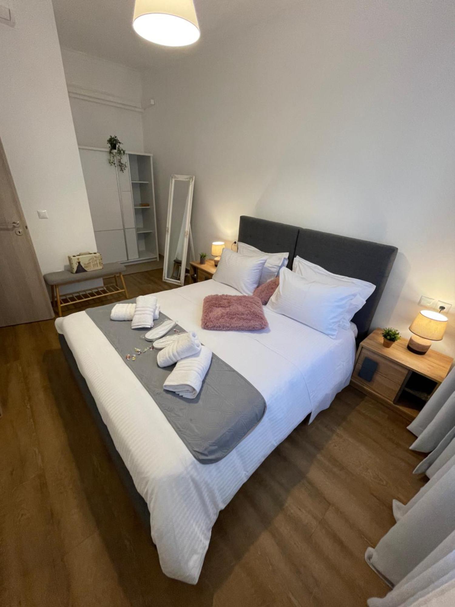 Appartamento Compass Lofts Atene Esterno foto