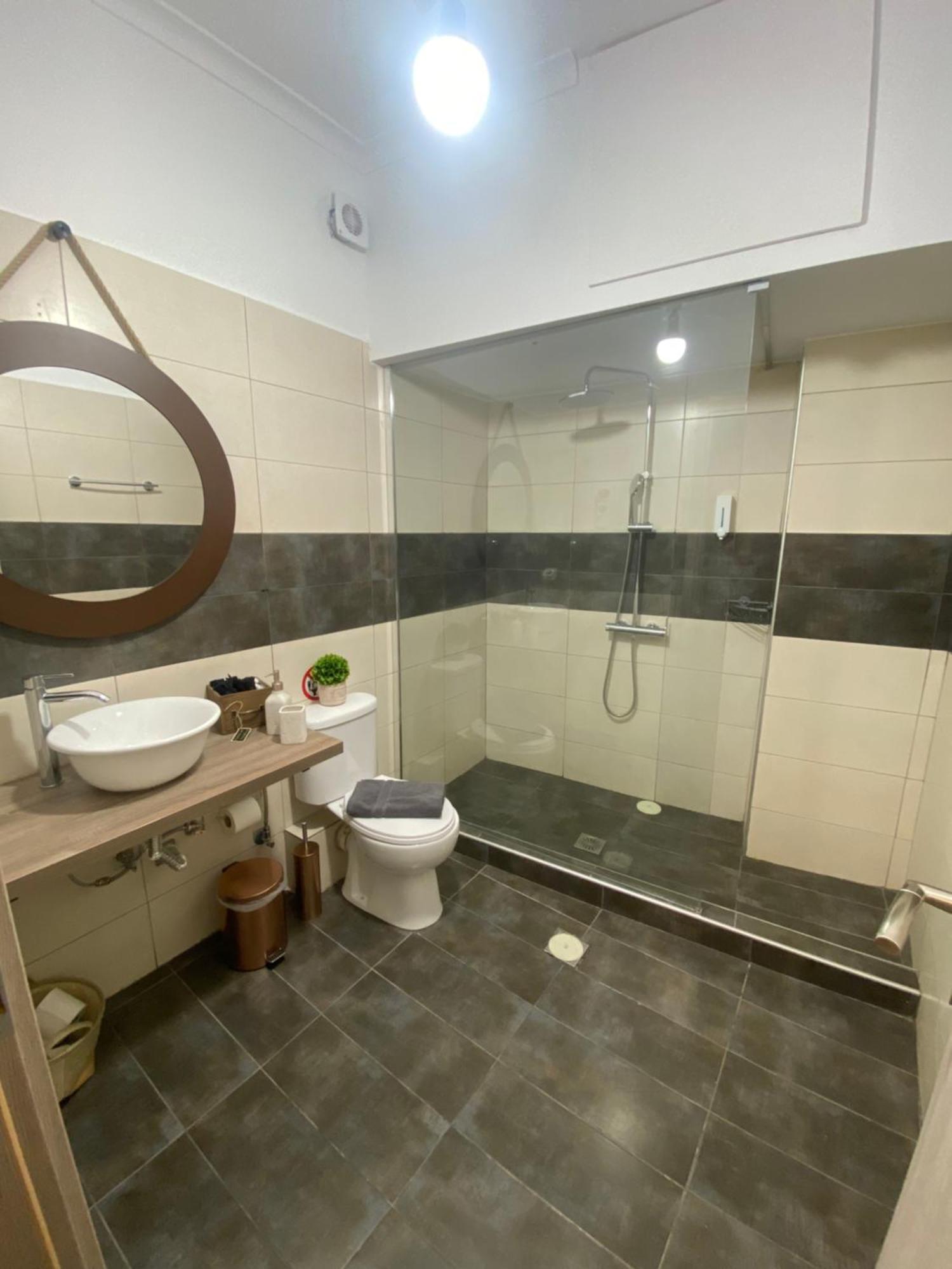 Appartamento Compass Lofts Atene Esterno foto